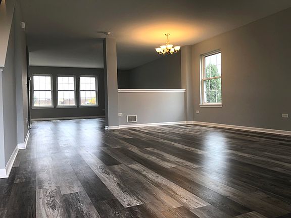 4th image of 1385 Patriot Way
