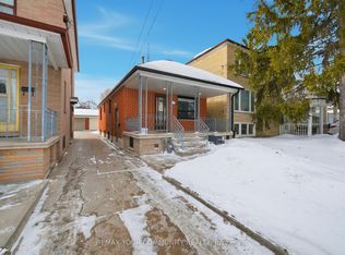 172 Times Rd, Toronto, ON M6B3M6