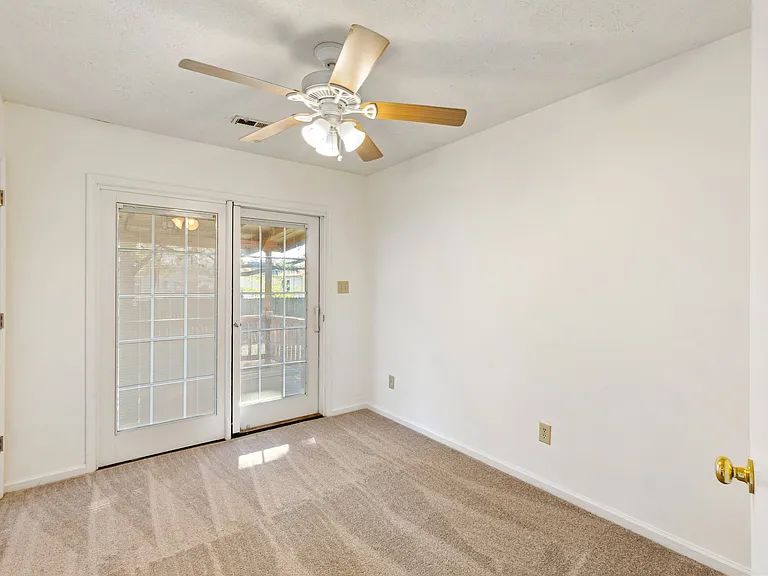 912 Harpersville Rd — Photo 14