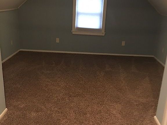4th image of 2471 Linwood Ave