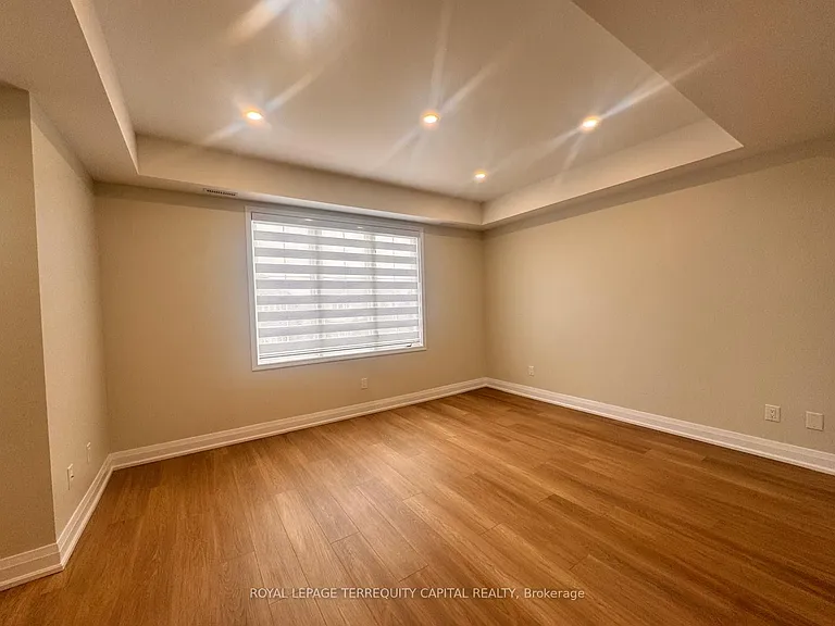 344 Edgehill Dr #UPPER — Photo 19