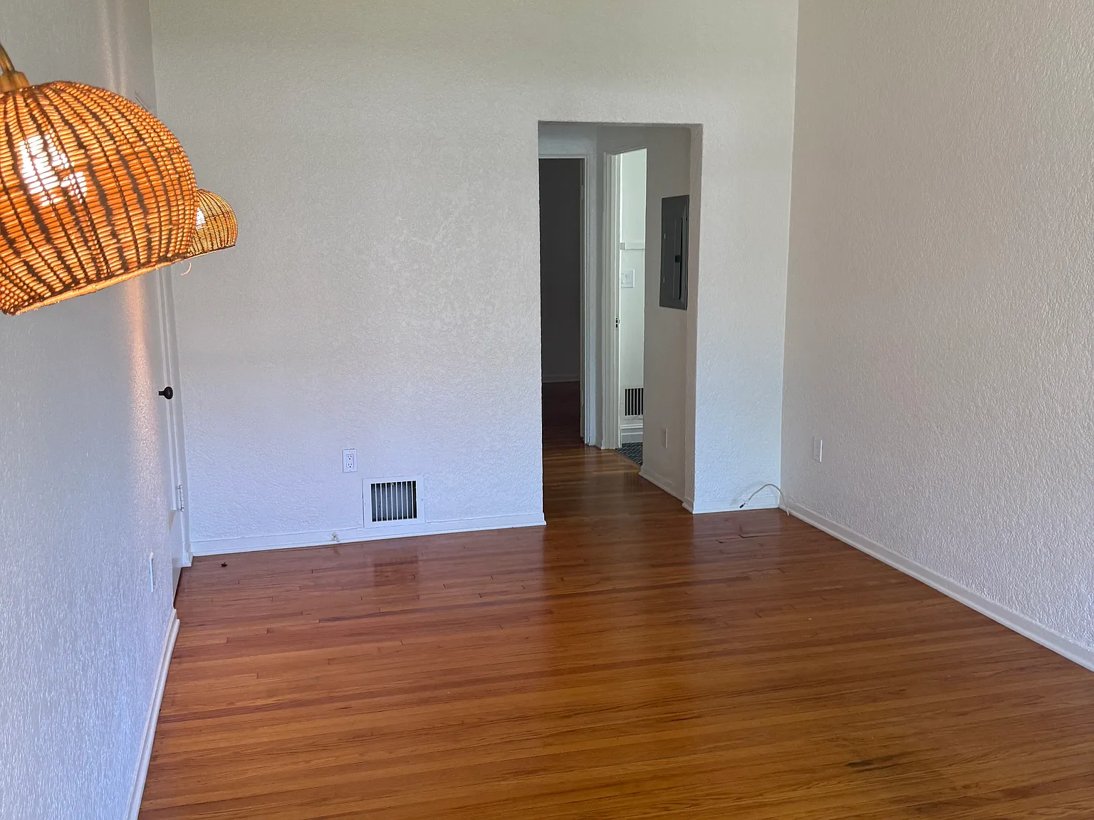 1 bed, $1,975 — Photo 3