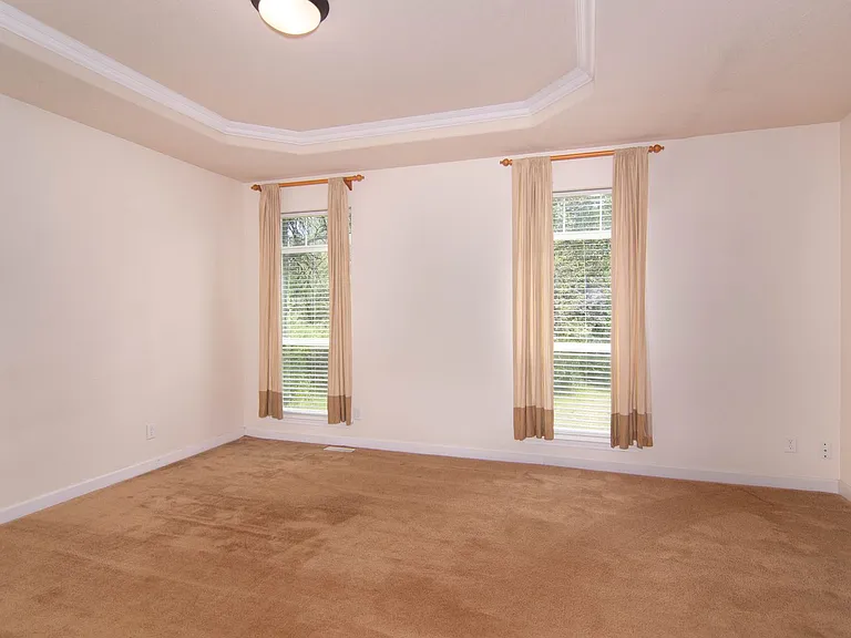 8222 W White Rd — Photo 22
