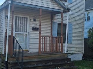 564 W Hopocan Ave, Barberton, OH 44203