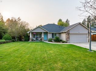 941 6th St, Lyons, OR 97358