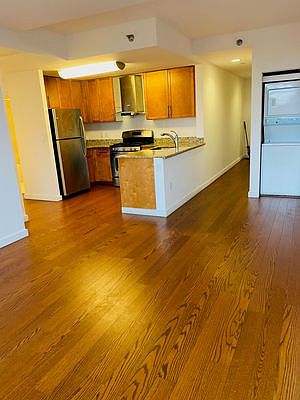 4th image of 40-26 College Point Blvd #12G