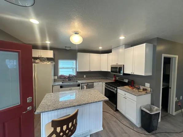 2505 Woodland Rd, Ambridge, PA 15003