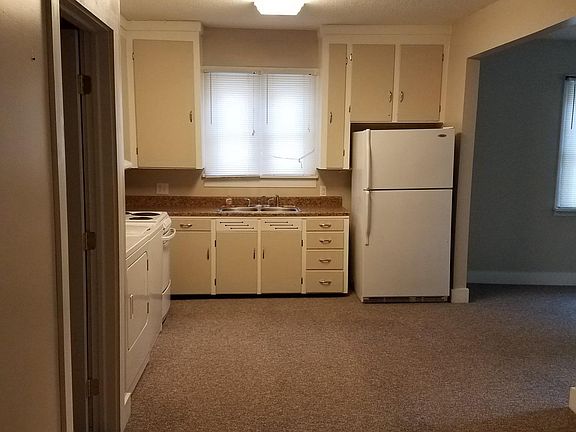 2nd image of 224 Broadway E APT B