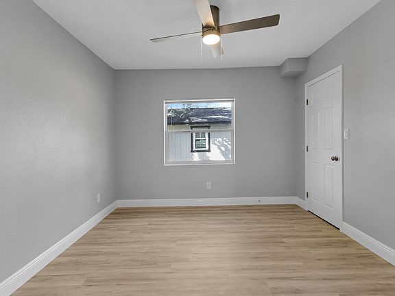 4th image of 140 Juarez Dr #1