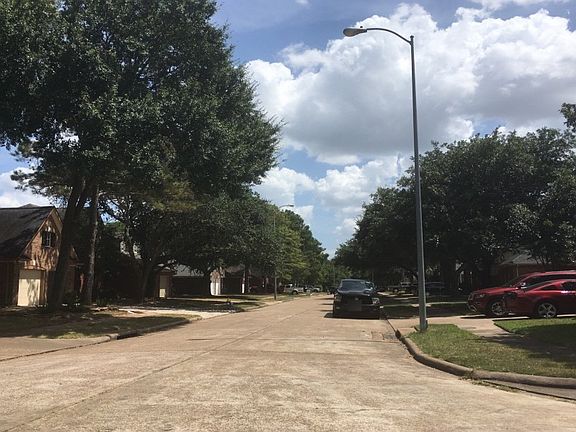 5th image of 3722 Landon Park Dr
