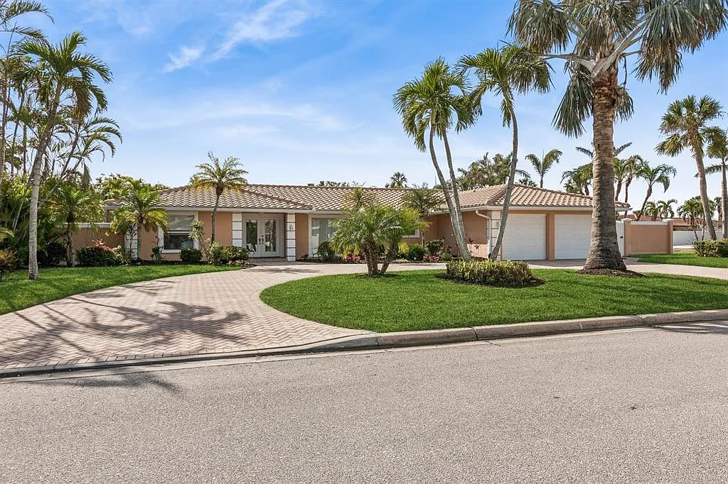 3 bed, 3.5 bath, 2203 sqft, $8,500 — Photo 1