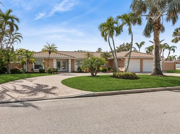 531 N Spoonbill Dr, Sarasota, FL 34236