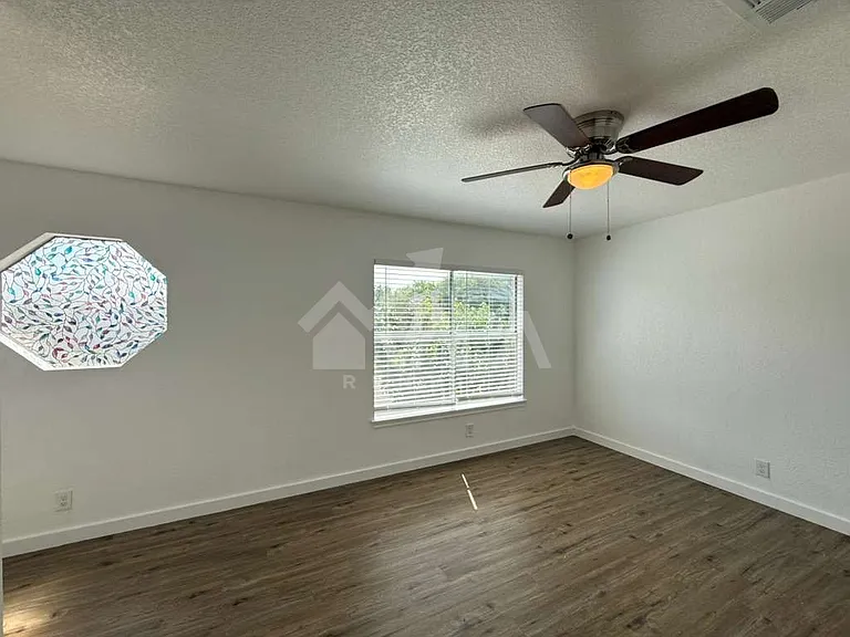 3713 Candlebluff Dr — Photo 6