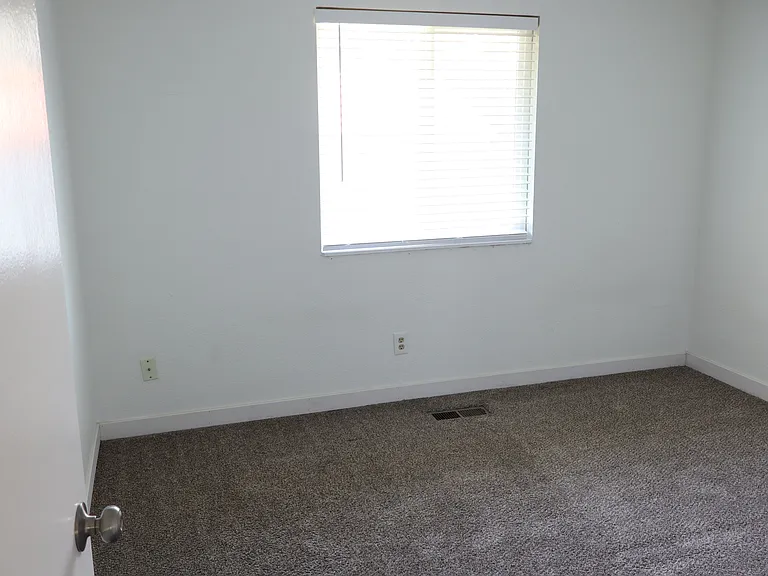 220 Pierce Ave — Photo 13