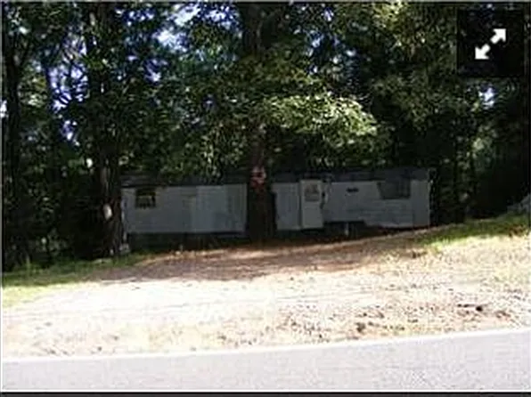 2640 Punch Hammond Rd, Cumming, GA 30040