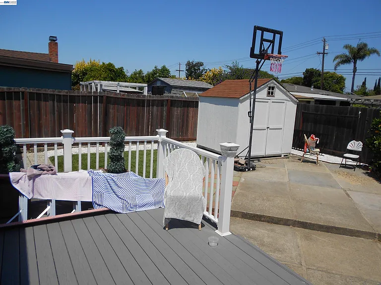 1257 Henderson Ln — Photo 17