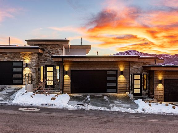 2nd image of 848 E Klaim Dr Unit 5