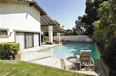 4th image of 239 Loma Corta Dr