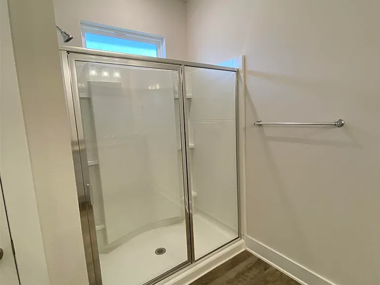5870 Danbury Blvd — Photo 22