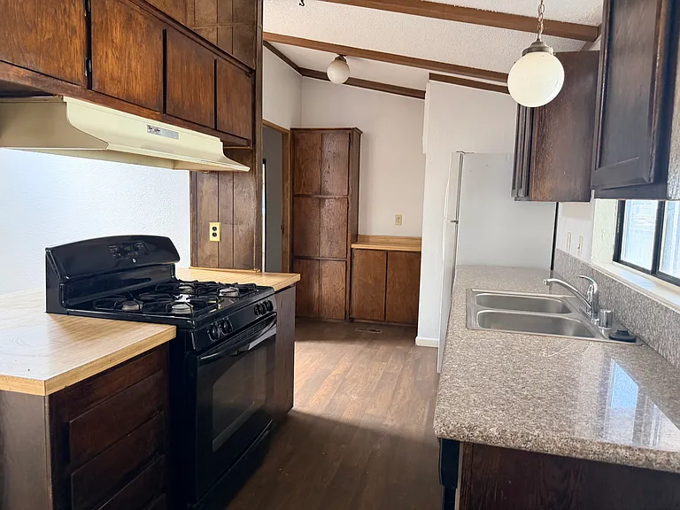 271 Aztec Ln — Photo 11
