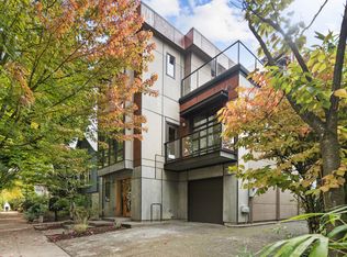 504 NE Brazee St #1A, Portland, OR 97212