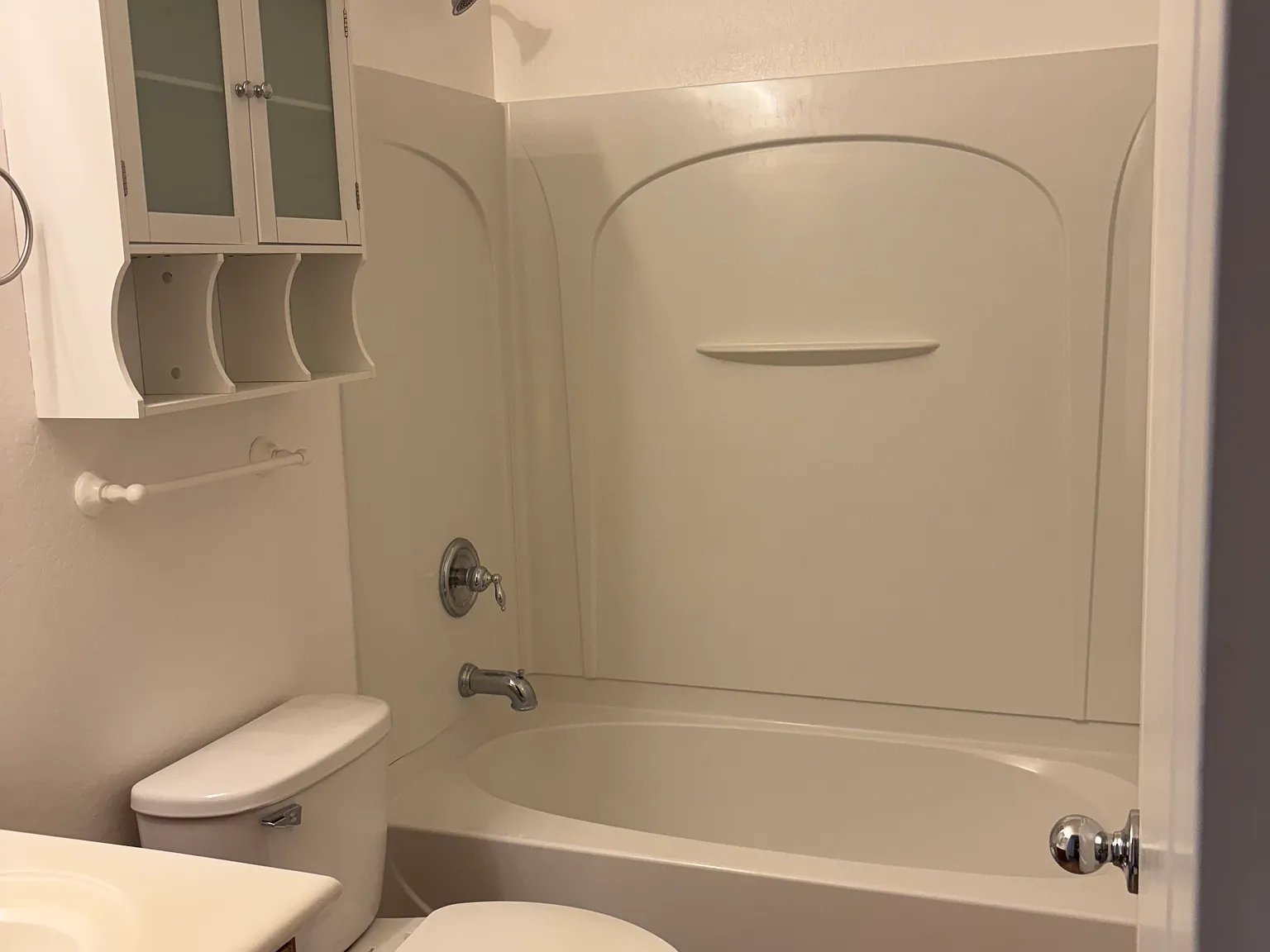 3 bed, 1276 sqft, $1,700 — Photo 1