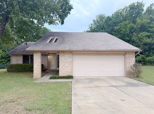 2116 N 28th St, Broken Arrow, OK 74014