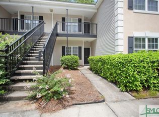 10 River Walk Dr, Savannah, GA 31410