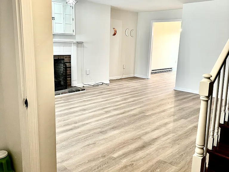 611 Ocean Ave #D4 — Photo 2