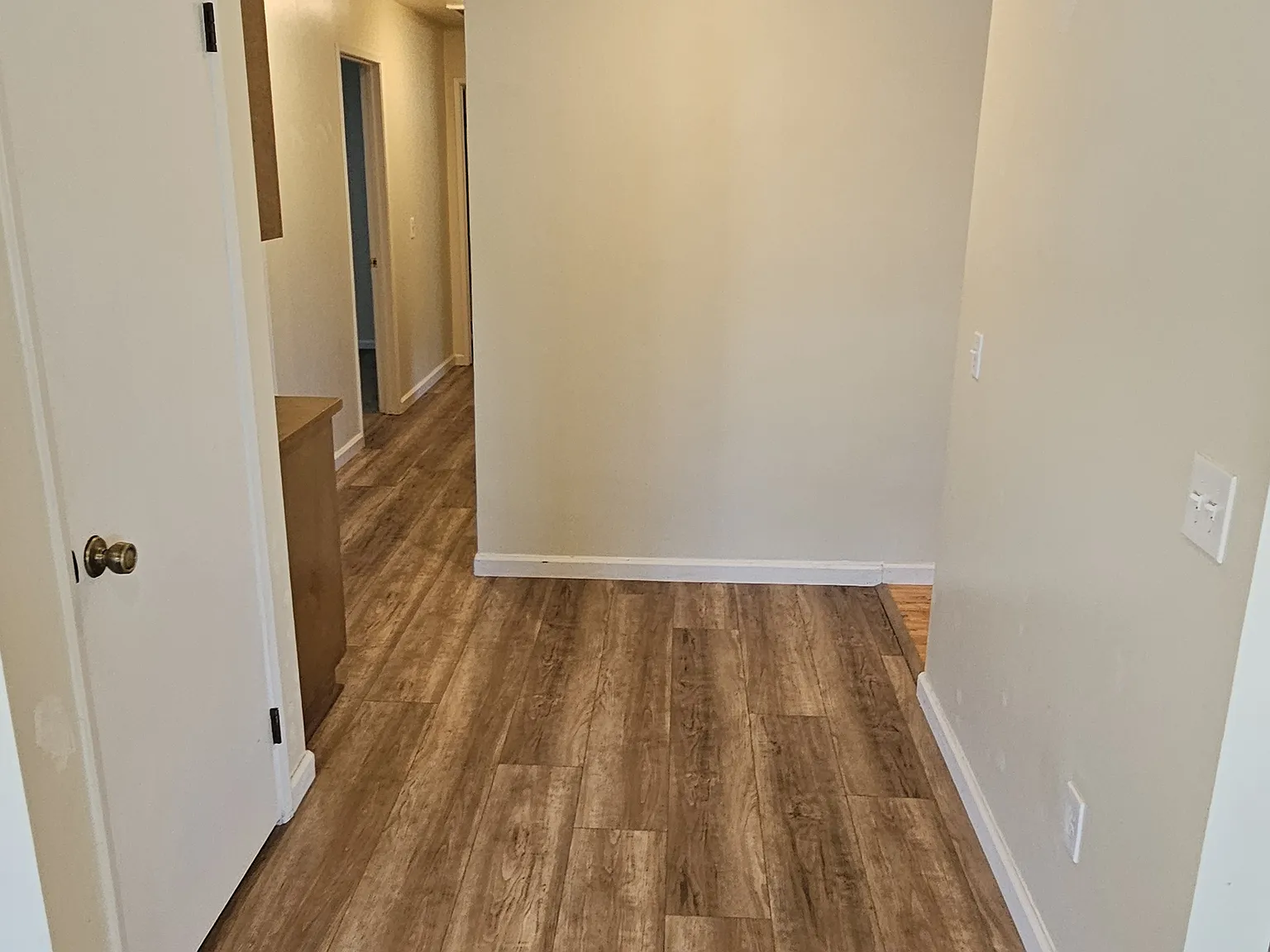 4 bed, 1900 sqft, $3,950 — Photo 3