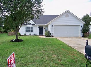 9217 Mitchell Glen Dr, Charlotte, NC 28277