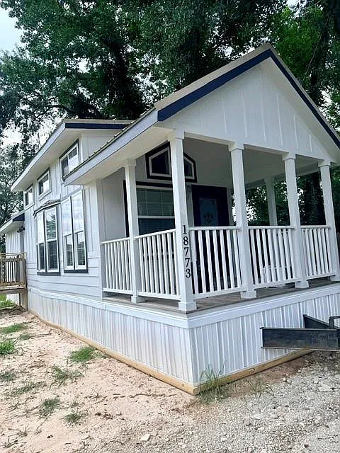 1 bed, 1.0 bath, 500 sqft, $1,200 — Photo 2