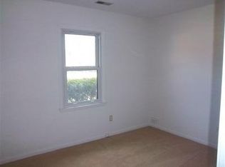 1007 Birchwood Ln, Jacksonville, NC 28546