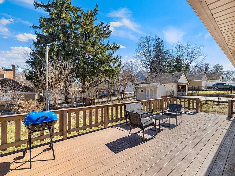 625 Robert Ave — Photo 36