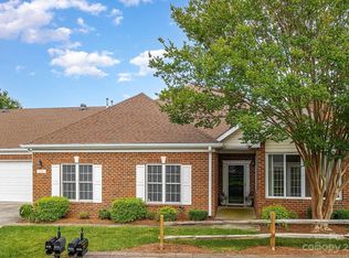 8204 Windsor Ridge Dr, Charlotte, NC 28277