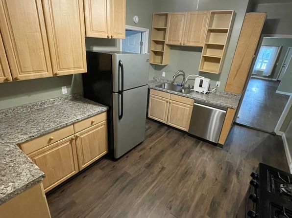 53 Mitchell Ave #1