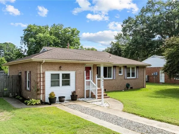 830 Melvin Dr, Portsmouth, VA 23701