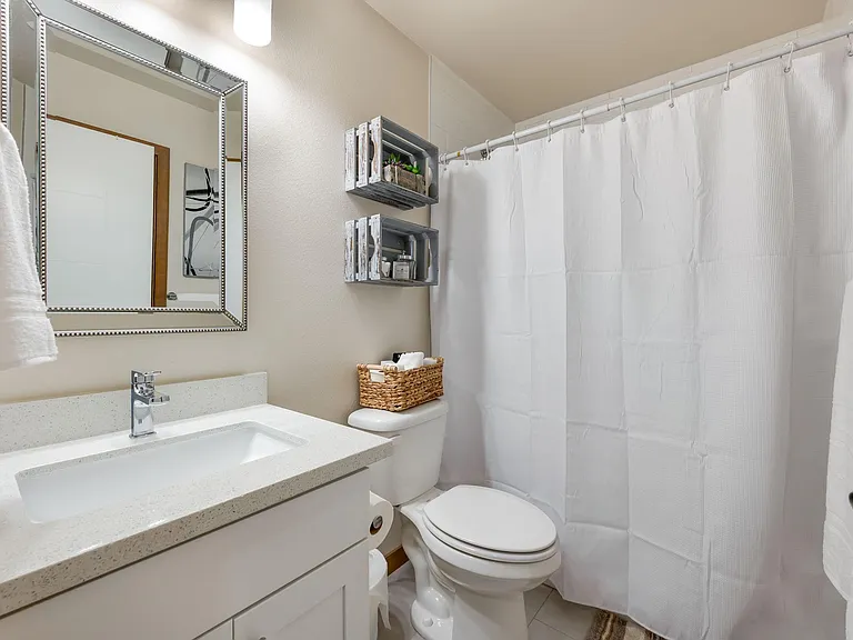 1519 S Washington St — Photo 39