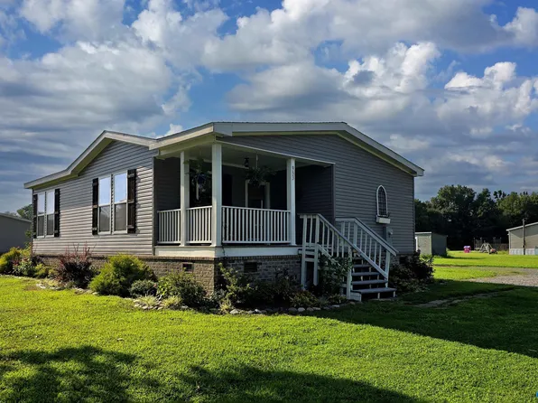 953 Briarwood Dr, Arab, AL 35016