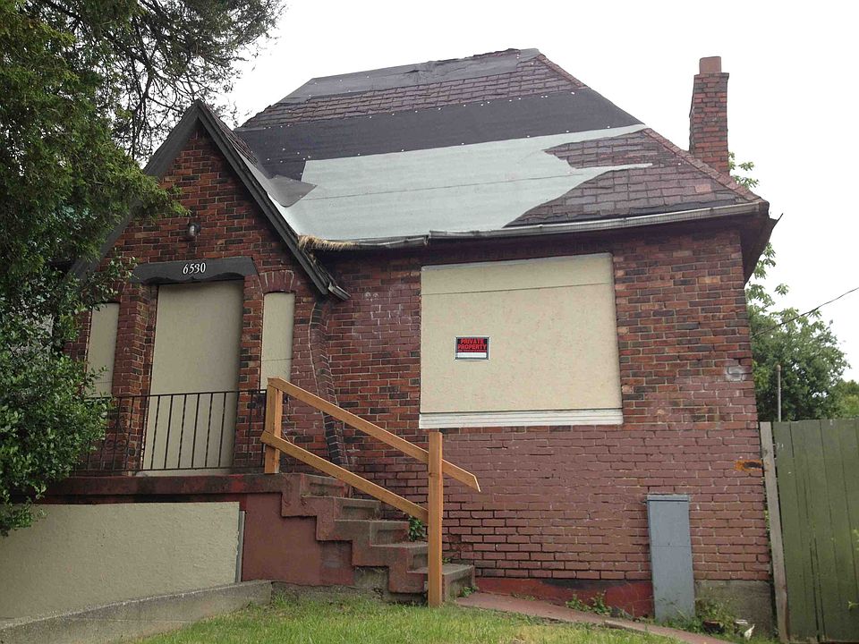 2nd image of 6530 15th Ave NE