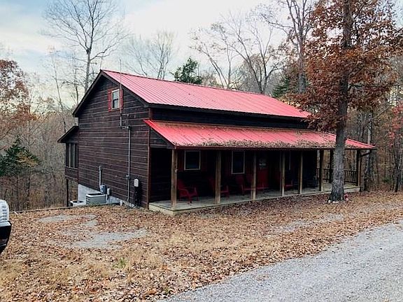 2nd image of 218 Black Oak Ln