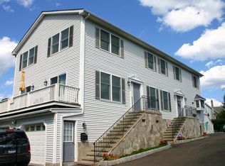 149 Holly Hill Ln #B, Greenwich, CT 06830