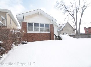 1041 12th St, Rock Island, IL 61201