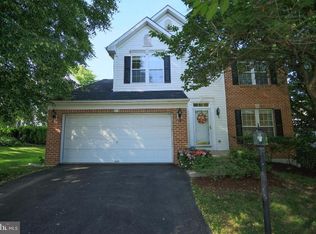 894 S York Dr, Downingtown, PA 19335