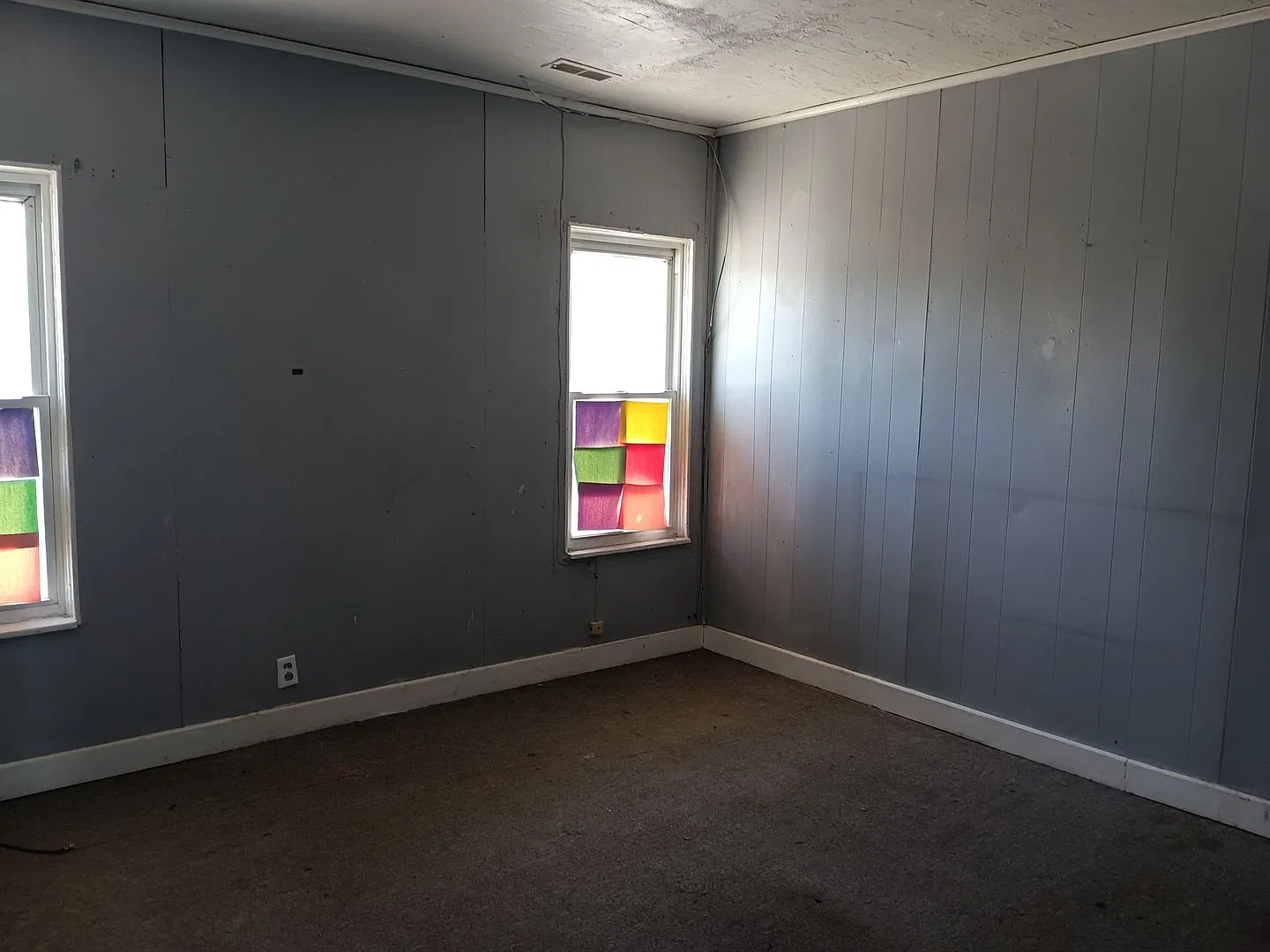 1011 Navarre — Photo 3