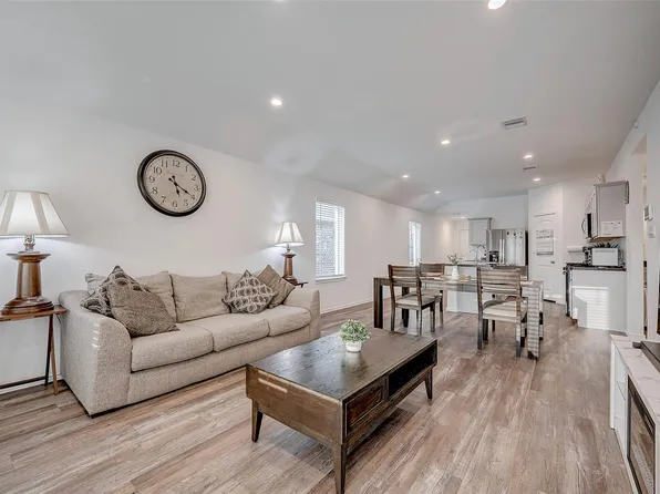 24307 Oriole Summit Dr, Spring, TX 77373