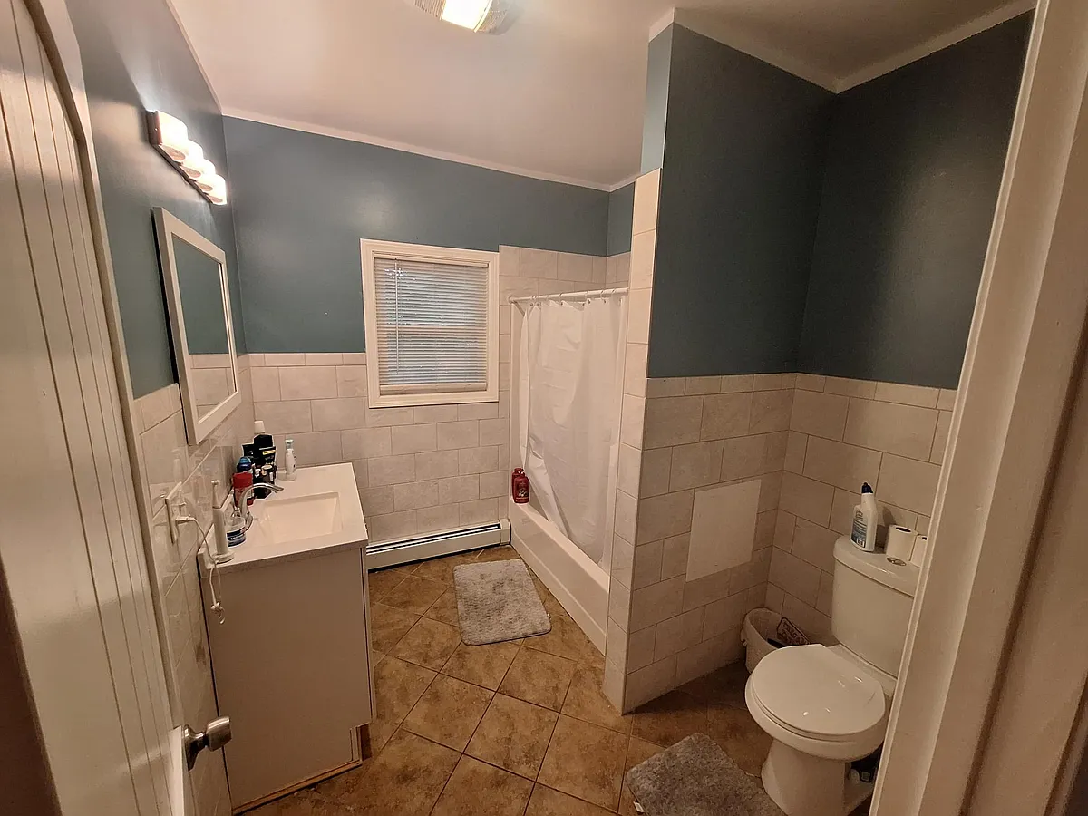 Building Photo - 15 5th St #3