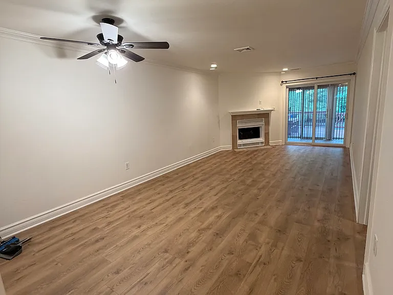 169 Devon Ct — Photo 9