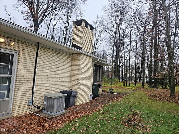 5th image of 4754 Maple Ln