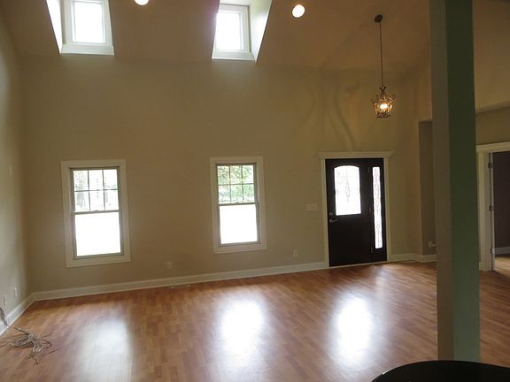 3rd image of 20740 W Park Ave
